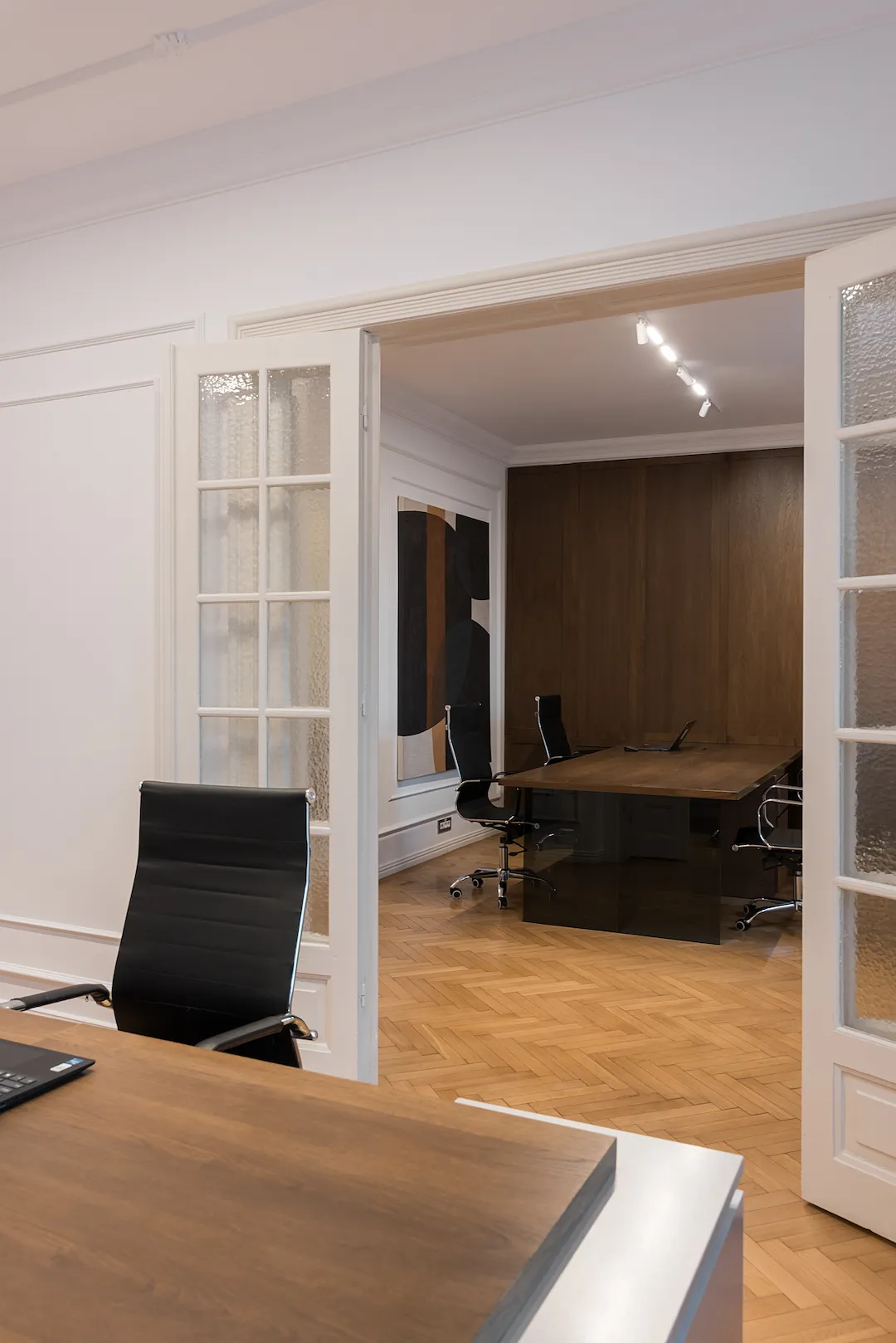 OFFICE detail 3-2